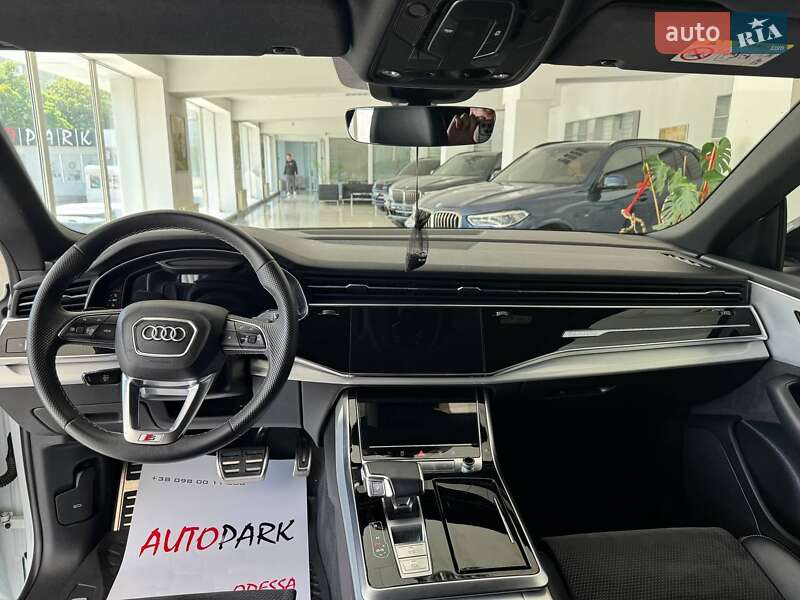 Позашляховик / Кросовер Audi Q8 2020 в Одесі