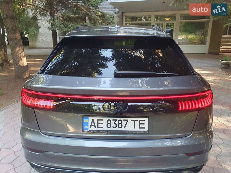 Внедорожник / Кроссовер Audi Q8 2018 в Днепре