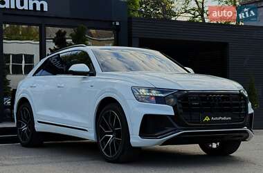 Внедорожник / Кроссовер Audi Q8 2022 в 