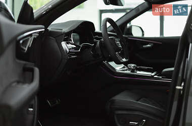 Внедорожник / Кроссовер Audi Q8 2025 в 