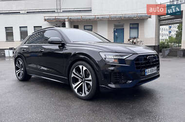 Внедорожник / Кроссовер Audi Q8 2019 в 