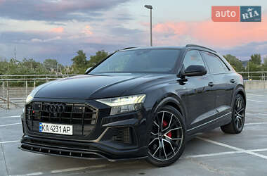 Внедорожник / Кроссовер Audi Q8 2020 в 