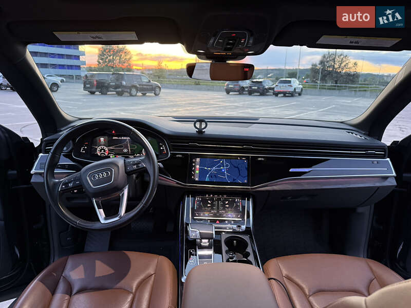 Позашляховик / Кросовер Audi Q8 2020 в Києві