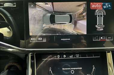 Внедорожник / Кроссовер Audi Q8 2018 в 