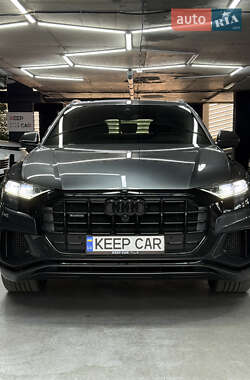 Внедорожник / Кроссовер Audi Q8 2021 в 