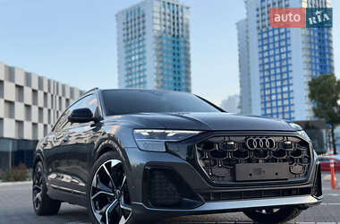Внедорожник / Кроссовер Audi Q8 2025 в 