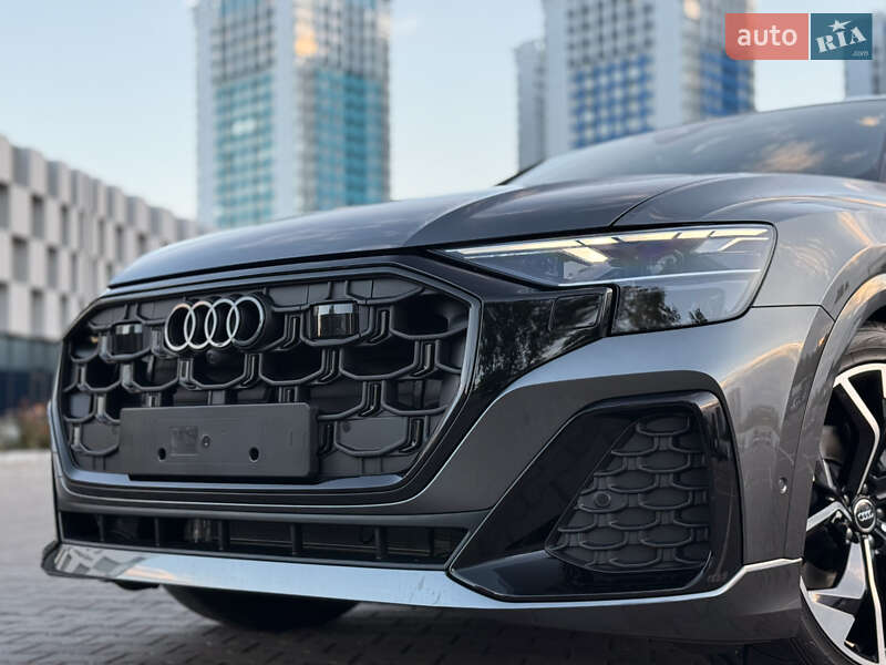 Позашляховик / Кросовер Audi Q8 2025 в Одесі