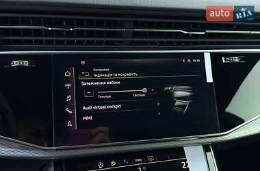 Внедорожник / Кроссовер Audi Q8 2025 в 