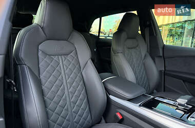 Внедорожник / Кроссовер Audi Q8 2025 в 