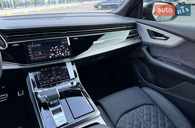 Внедорожник / Кроссовер Audi Q8 2025 в 