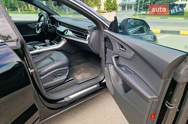 Внедорожник / Кроссовер Audi Q8 2019 в 