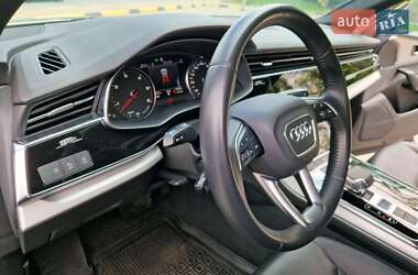 Внедорожник / Кроссовер Audi Q8 2019 в 