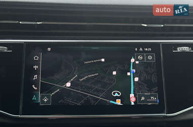 Внедорожник / Кроссовер Audi Q8 2023 в 