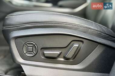 Внедорожник / Кроссовер Audi Q8 2020 в 