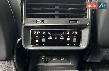 Внедорожник / Кроссовер Audi Q8 2020 в 