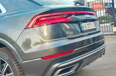 Внедорожник / Кроссовер Audi Q8 2018 в 