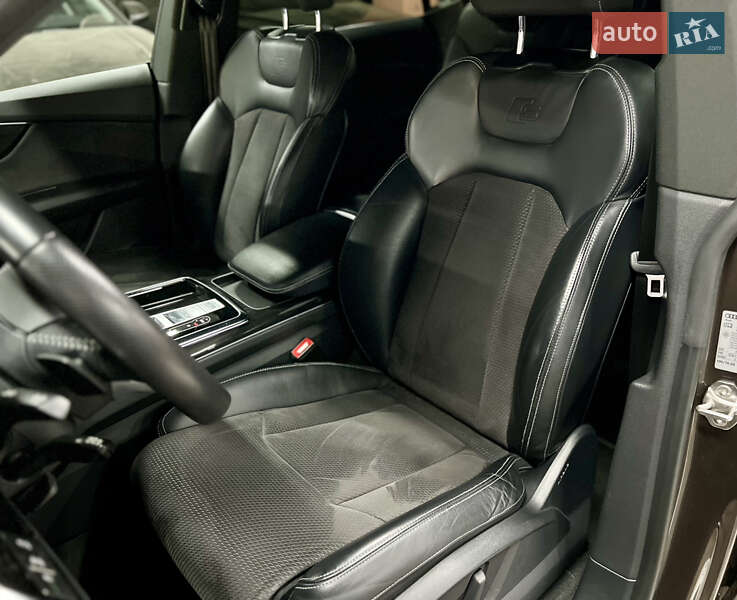 Внедорожник / Кроссовер Audi Q8 2019 в Киеве
