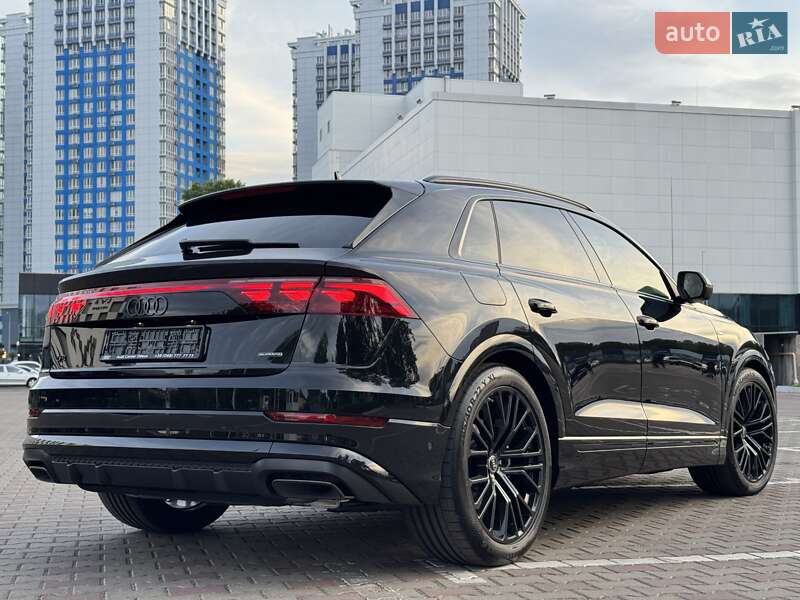 Внедорожник / Кроссовер Audi Q8 2025 в Одессе
