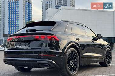 Внедорожник / Кроссовер Audi Q8 2025 в 