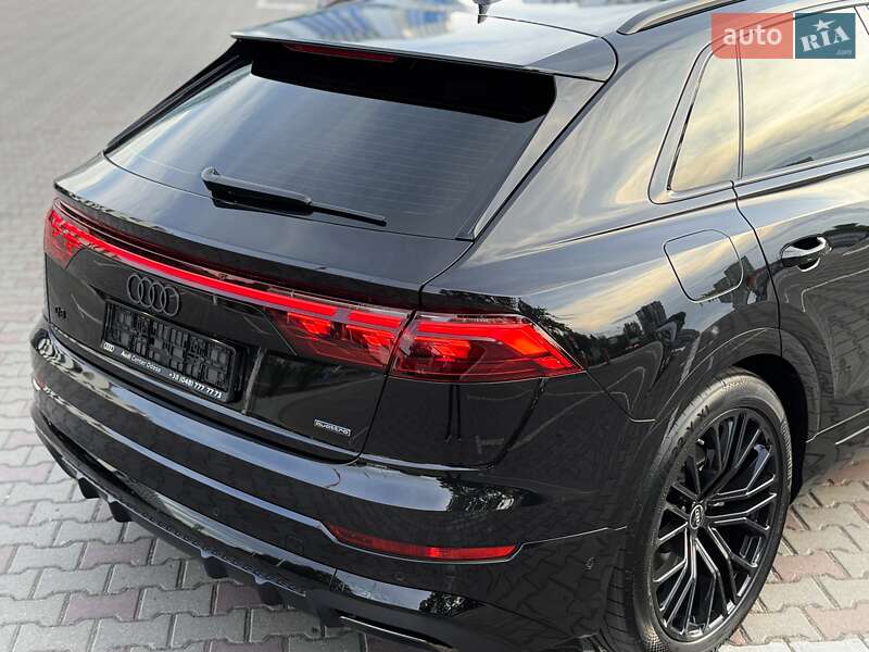 Внедорожник / Кроссовер Audi Q8 2025 в Одессе