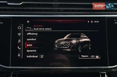 Внедорожник / Кроссовер Audi Q8 2025 в 