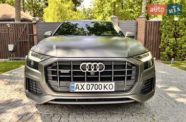 Внедорожник / Кроссовер Audi Q8 2020 в 