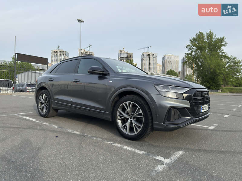 Позашляховик / Кросовер Audi Q8 2023 в Києві