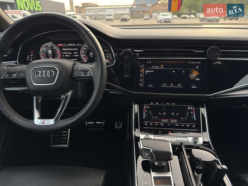 Позашляховик / Кросовер Audi Q8 2023 в Києві