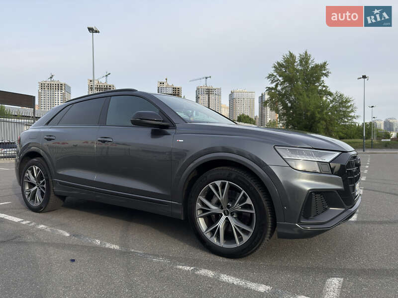 Позашляховик / Кросовер Audi Q8 2023 в Києві