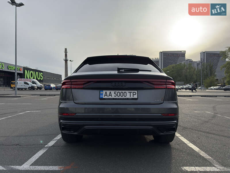 Позашляховик / Кросовер Audi Q8 2023 в Києві