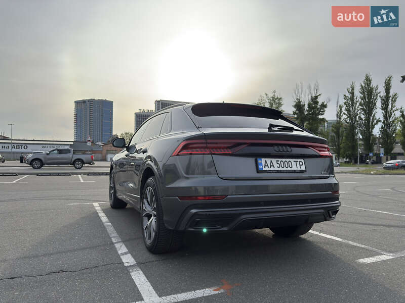 Позашляховик / Кросовер Audi Q8 2023 в Києві
