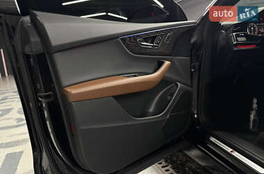 Внедорожник / Кроссовер Audi Q8 2020 в 