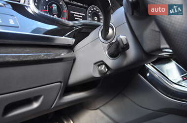 Позашляховик / Кросовер Audi Q8 2018 в 