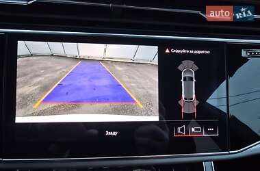 Внедорожник / Кроссовер Audi Q8 2024 в 