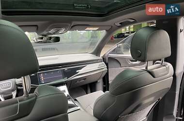 Внедорожник / Кроссовер Audi Q8 2021 в 