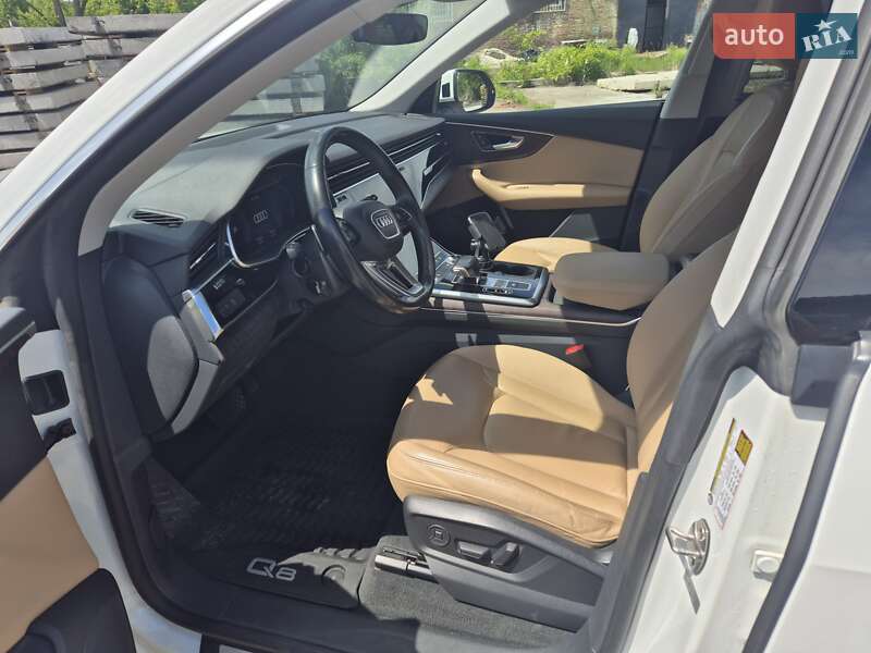Внедорожник / Кроссовер Audi Q8 2019 в Львове