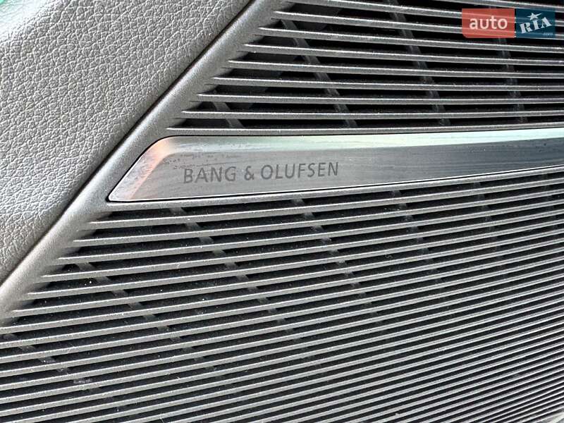 Позашляховик / Кросовер Audi Q8 2021 в Києві