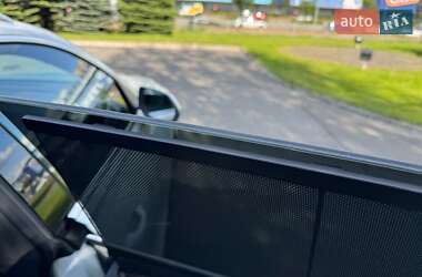 Внедорожник / Кроссовер Audi Q8 2021 в 