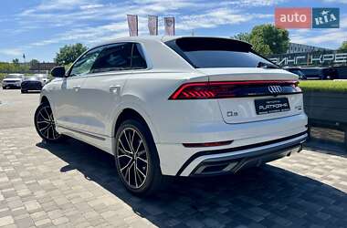 Позашляховик / Кросовер Audi Q8 2018 в 
