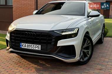 Внедорожник / Кроссовер Audi Q8 2018 в 