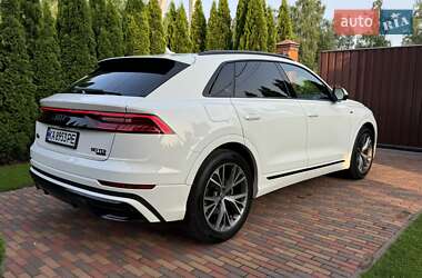Внедорожник / Кроссовер Audi Q8 2018 в 