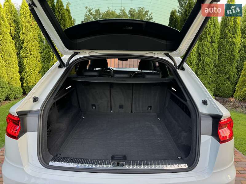 Внедорожник / Кроссовер Audi Q8 2018 в Киеве фото 56 Внедорожник / Кроссовер Audi Q8 2018 в Киеве