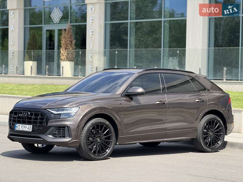 Внедорожник / Кроссовер Audi Q8 2018 в Днепре