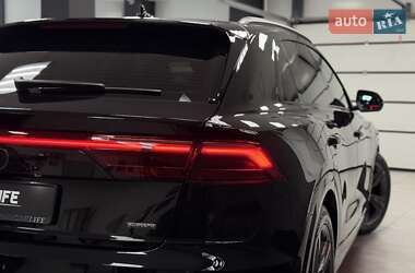 Внедорожник / Кроссовер Audi Q8 2025 в 
