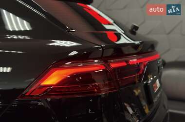 Внедорожник / Кроссовер Audi Q8 2025 в 