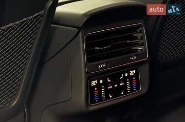 Внедорожник / Кроссовер Audi Q8 2025 в 
