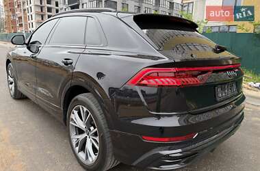 Позашляховик / Кросовер Audi Q8 2021 в Києві