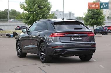 Внедорожник / Кроссовер Audi Q8 2018 в 