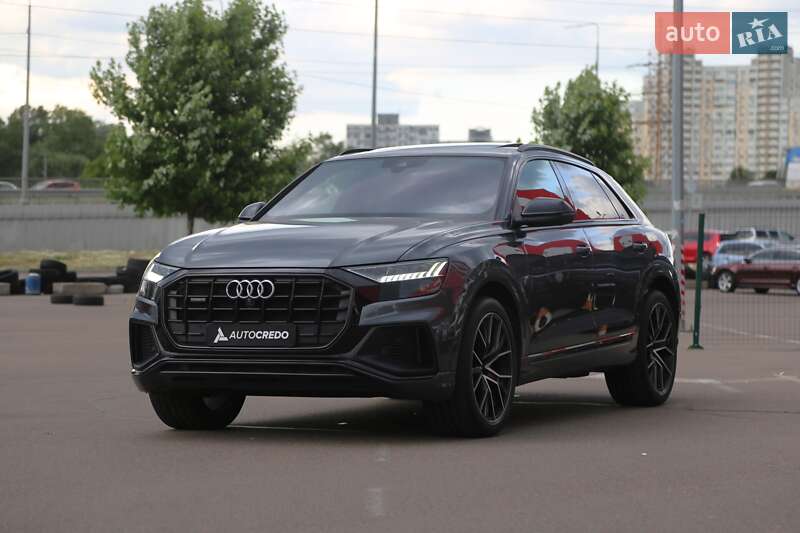 Внедорожник / Кроссовер Audi Q8 2018 в Киеве