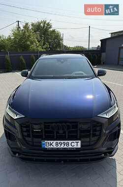 Внедорожник / Кроссовер Audi Q8 2019 в 